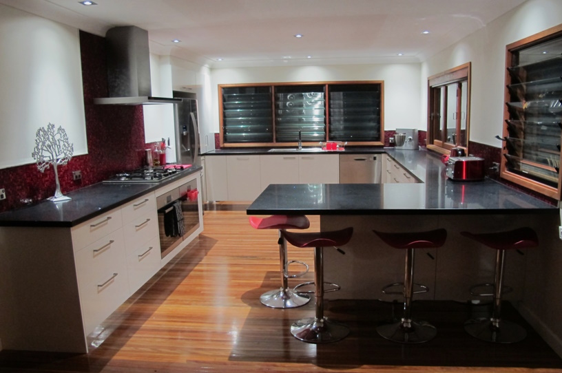 Brisbane Kitchens - Vibrant Style