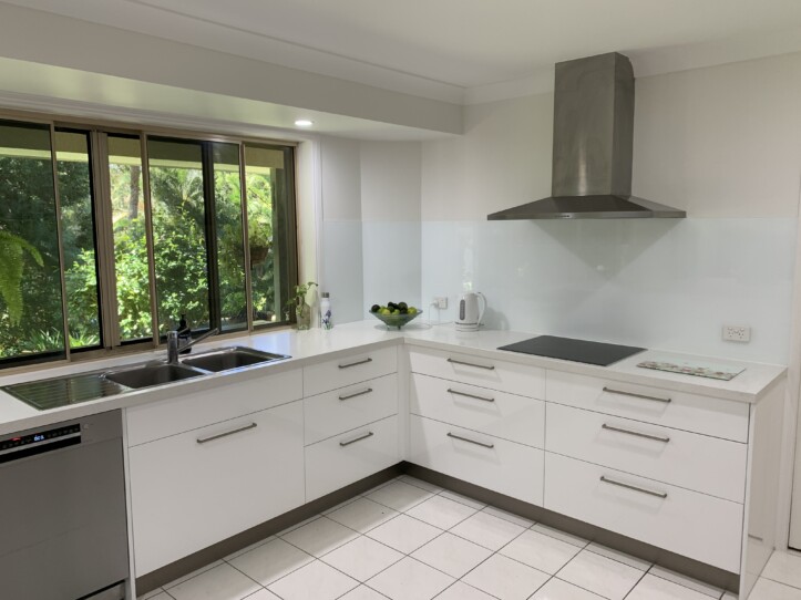 Brisbane Kitchens-Whitewood Wall Brisbane Kitchens-Whitewood Wall