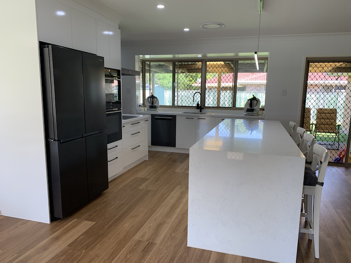 Brisbane Kitchens-Island Centrepiece Brisbane Kitchens-Island Centrepiece