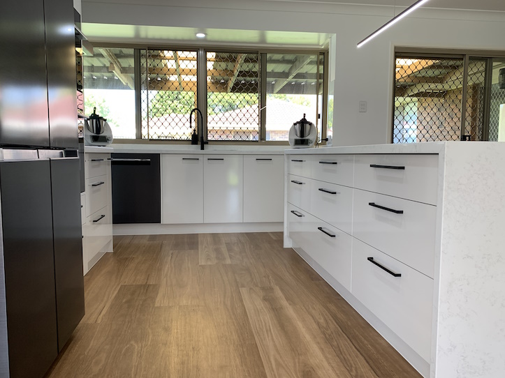 Brisbane Kitchens-Island Centrepiece Brisbane Kitchens-Island Centrepiece