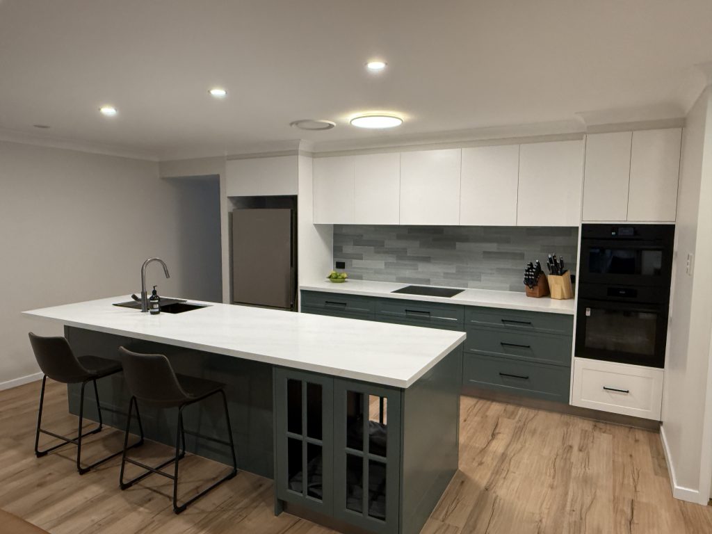 Modern Hamptons Kitchen