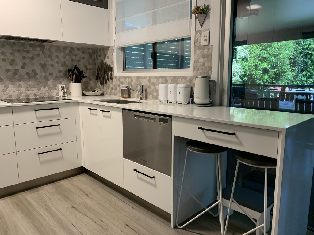 Modern Kitchen Cabinetry Mitchelton
